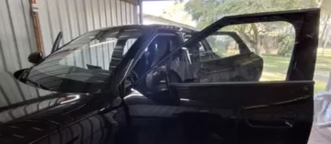 Trabajo de polarizado vehicular